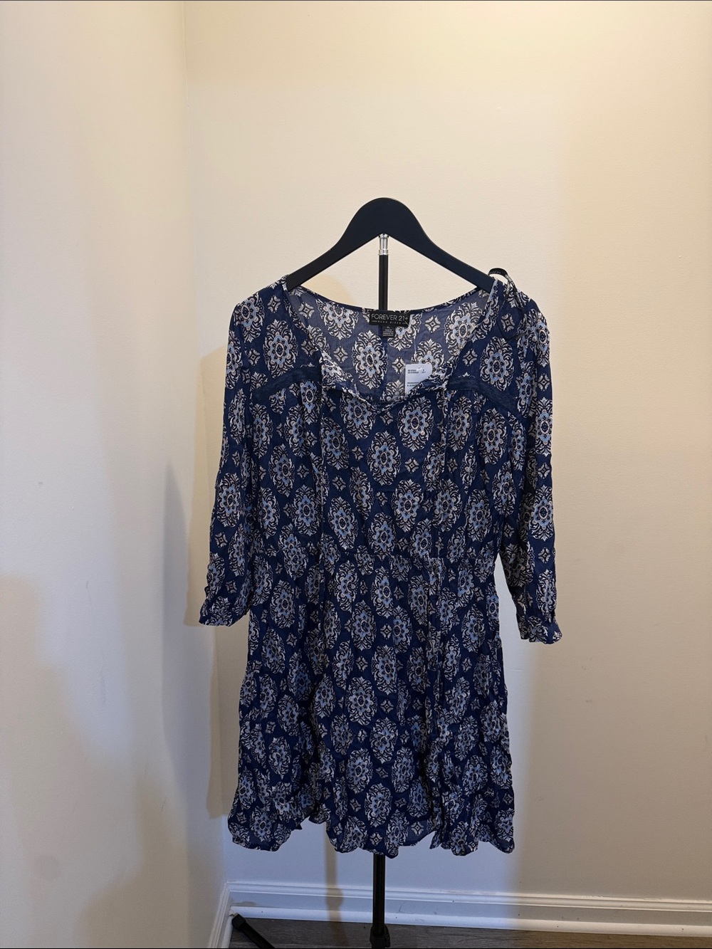 Forever 21 Plus Navy and White Medallion Tunic